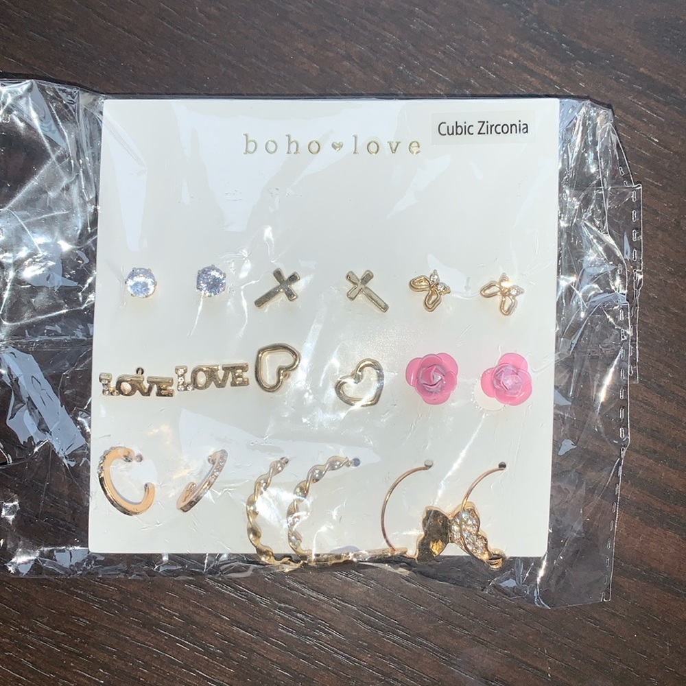 Brand new, never worn, 9 sets of gold earrings